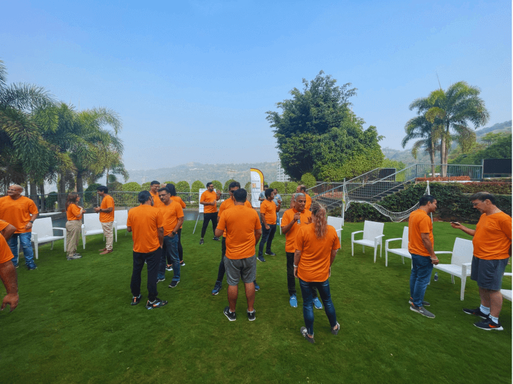 1.1 Outbound & Learning Page_Gallery Image 1_Amdocs_Dec22_Debrief & Learnings_1